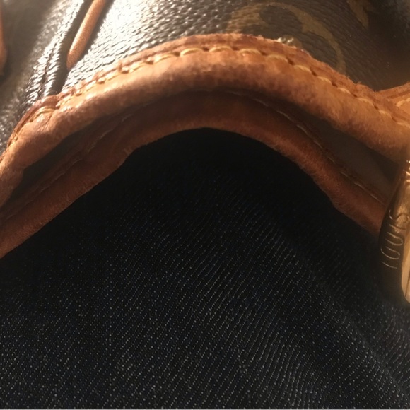 LOUIS VUITTON GALLIERA PM MONOGRAM - Picture 17 of 17